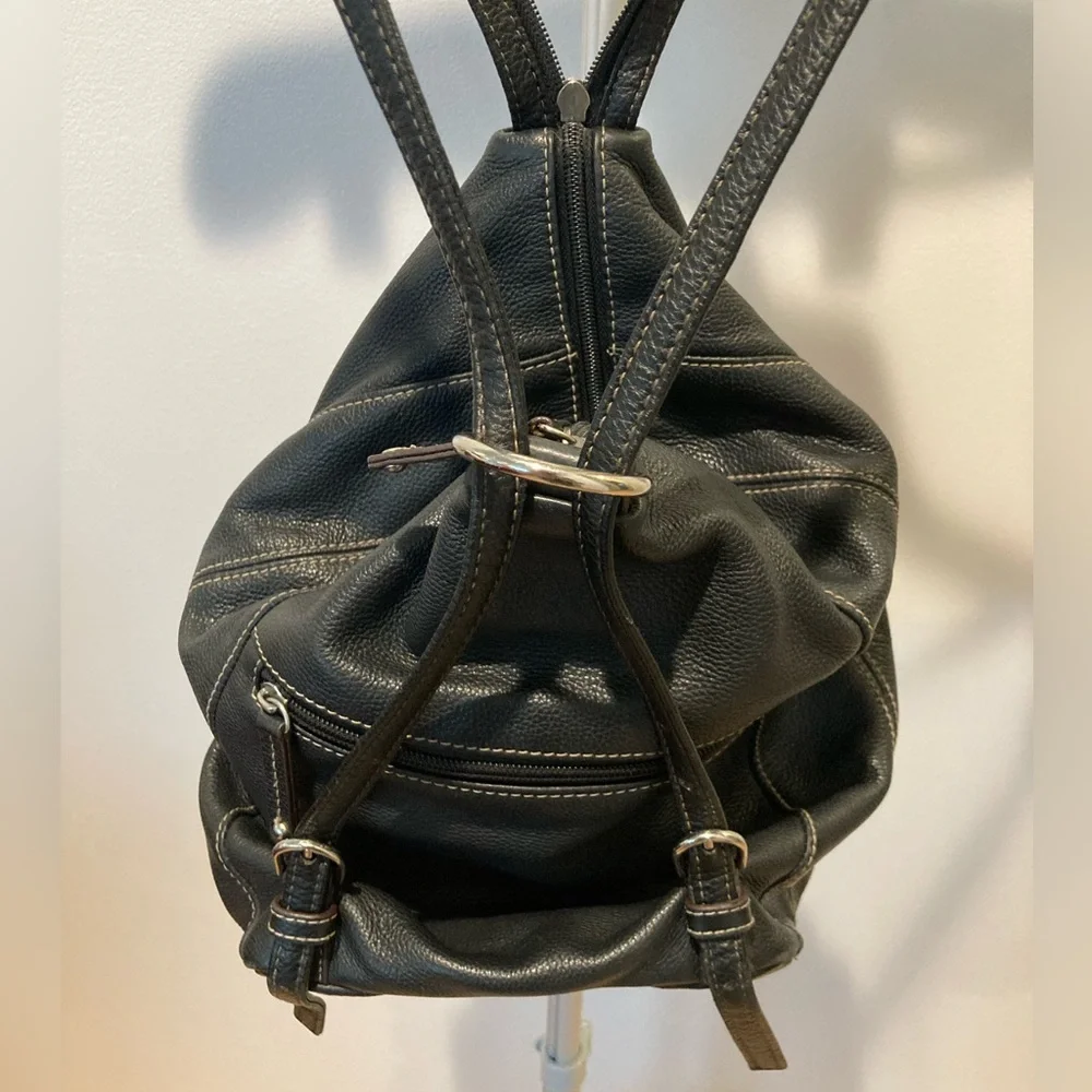 RARE VTG Convertible Tignanello Black Leather Backpack/Hobo Bag‎ Minimalist Y2K